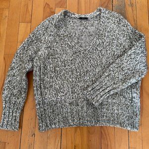 V neck Knit sweater